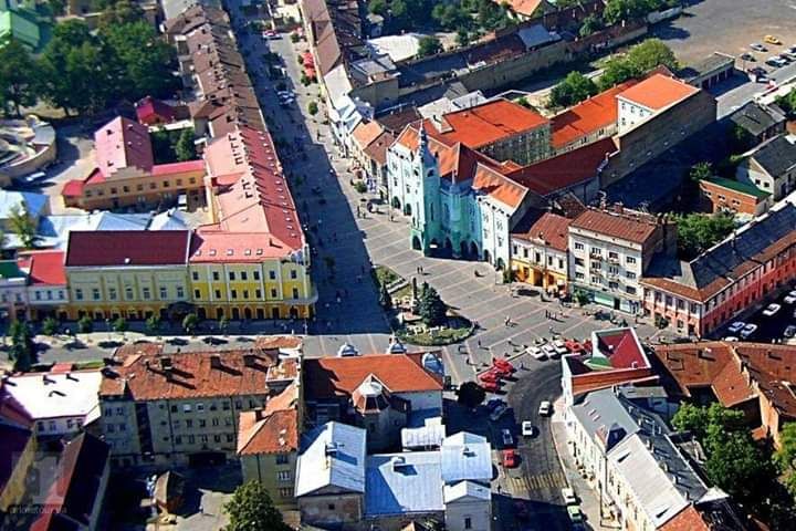 Знакомство со своим городом)))