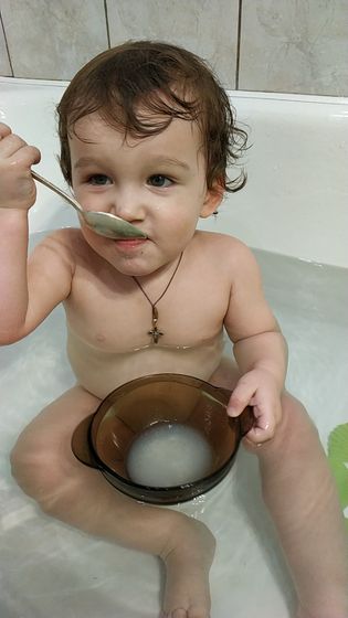 А вы чем в ванной занимаетесь ?)))