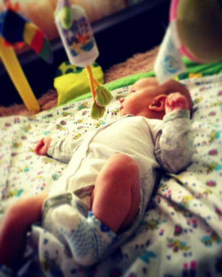 Нам сегодня ровно месяц!!!Люблю до безумия,никогда даже не могла подумать что такая любовь может быть?????❤?