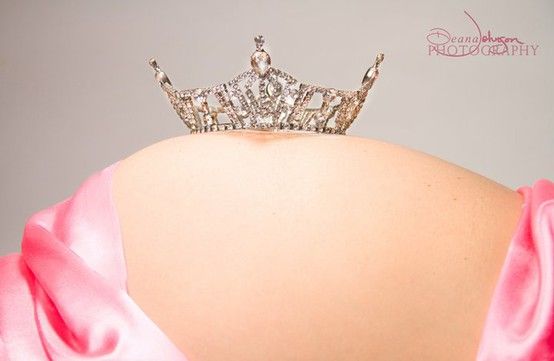 Вот и мы прошли второй скрининг😍🤗👣👼❤Всё у нас хорошо, растём🤗🙏У нас будет доченька👸❤принцесса💄👑👗👠👛💕391 грамм счастья😍😄👣