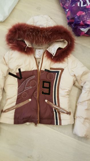 Продам пуховики женские недорого
