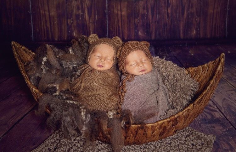 #двойняшки #фотосессияноворожденных #молодаямама #twins
