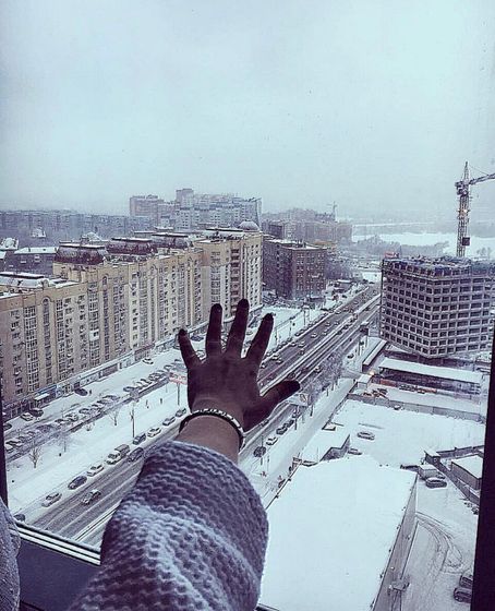 Не хватает глаз и рук ?