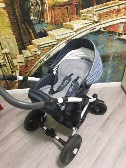 Продаю коляску tuttis zippy viva 3в1