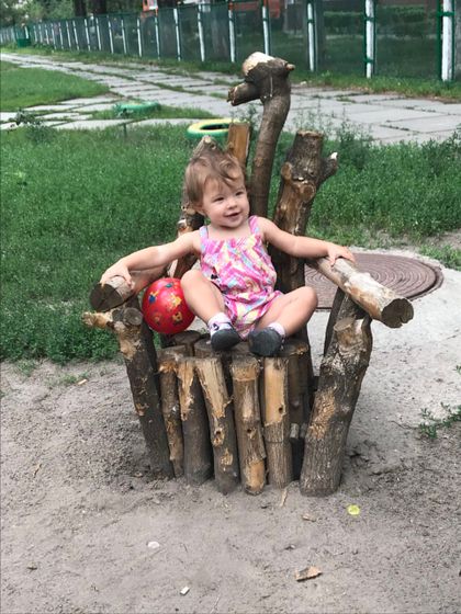 Нашли на улице трон для прынцессы))