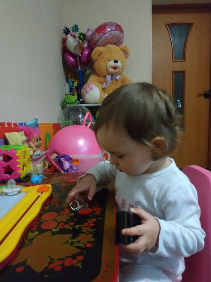 Как царь кощей над златом чахнет...