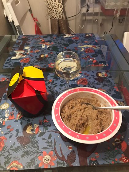 У каждого своя еда😅Всем