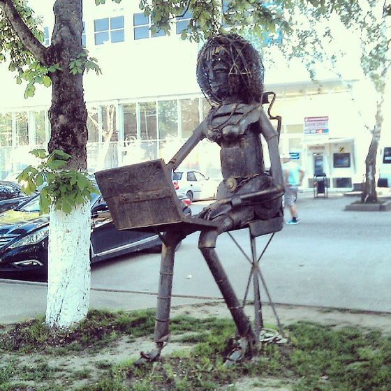 Скульптуры из мусора
