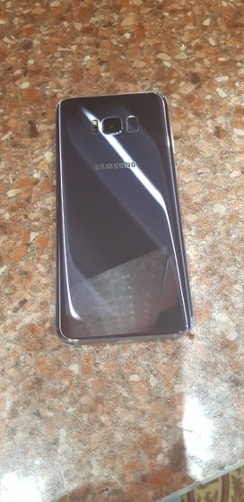 Продам samsung s8+