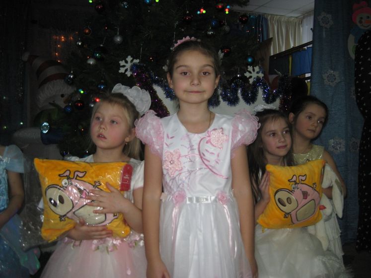 Новогодний праздник в садике у Сияны 28.12.2018