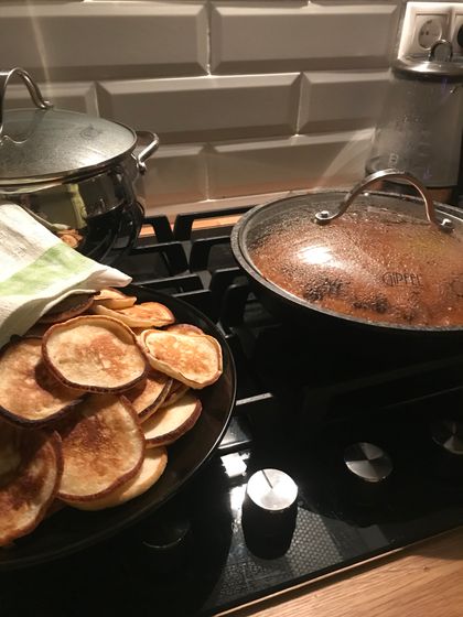 Шел второй час ночи?