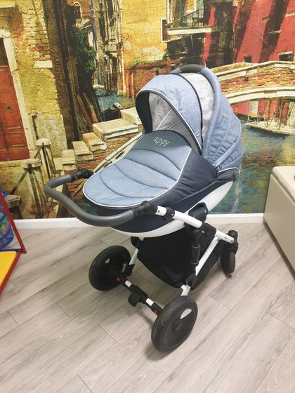 Продаю коляску tuttis zippy viva 3в1