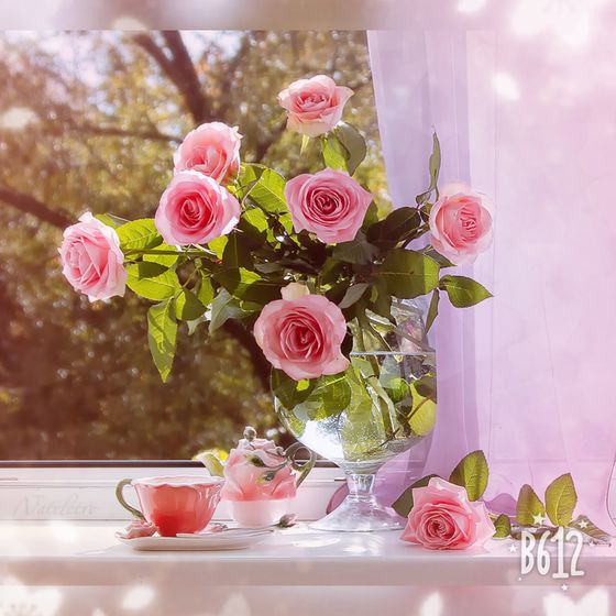 Нам сегодня 2 месяца 😄😍👣🌺🎉