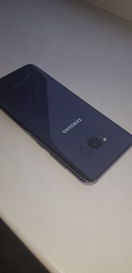 Продам samsung s8+