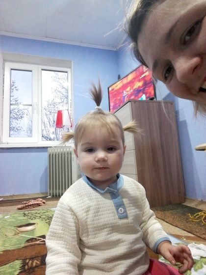 Как отучить снимать резинки,заколки?