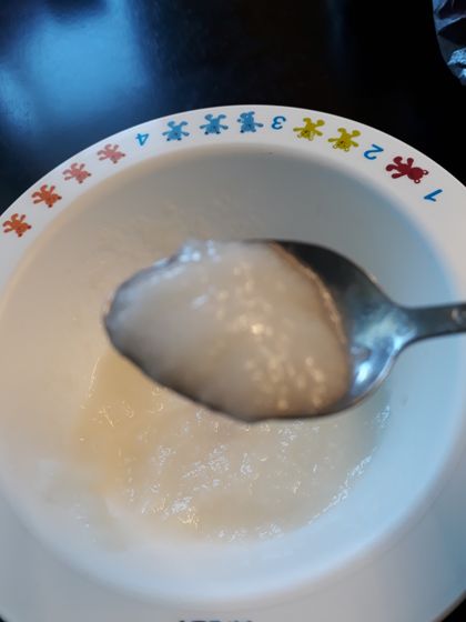 Прикорм: кашки Nestle и пюре Gerber