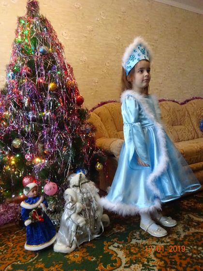 На конкурс. Платье снегурочки.