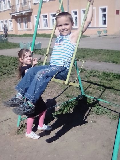 После добавления фото, пост пропал.