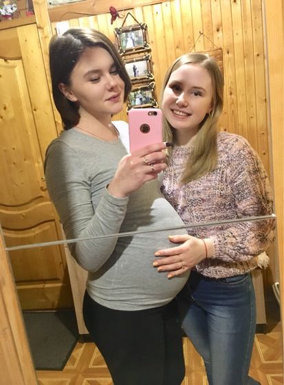 Время «ой а можно потрогать животик» началось