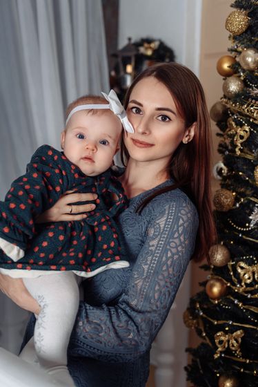 С наступающим Новым годом??