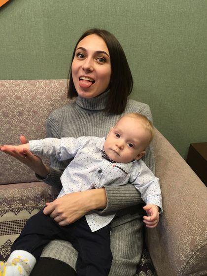 А у нас сегодня годовщина