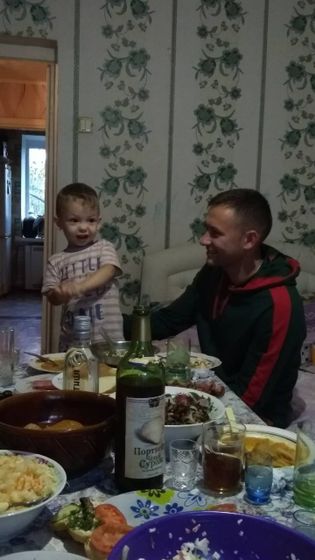 Сегодня отмечали др мужа)
