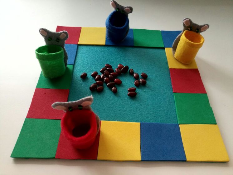 Первая семейная настольная игра!