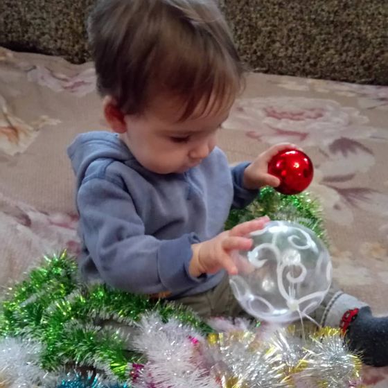 Сегодня нам 11 месяцев))