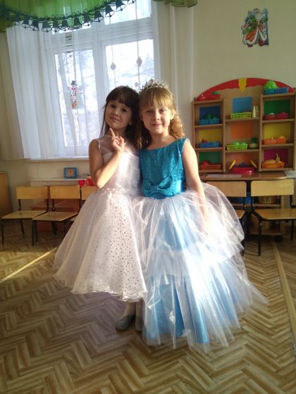 На конкурс. Наше новогоднее платье