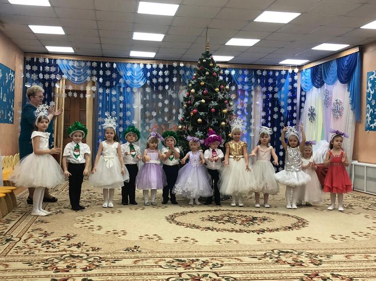 Новогодний утреник у Вероники