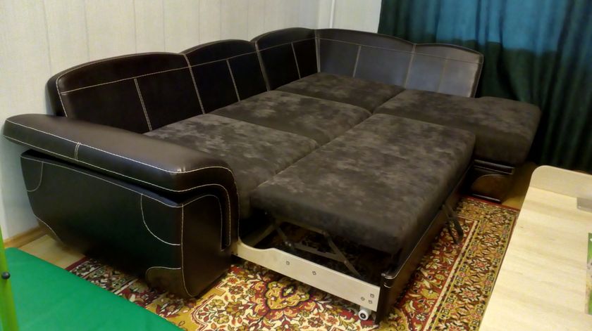 Диван - кровать угловой продам