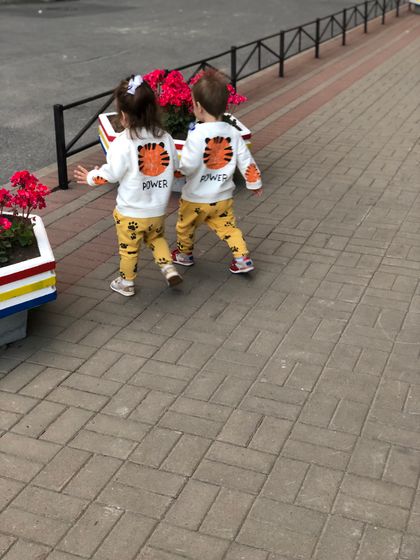 Двойняшкам 1,7.