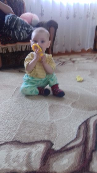 Сидим без опоры.