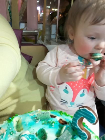1годик!!!🐣🐾🎂🍼🍦🍬🍭