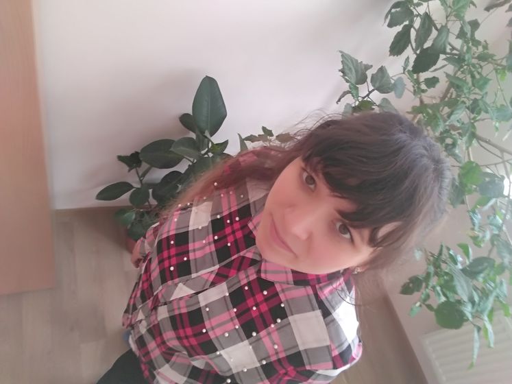 Примите новенькую)