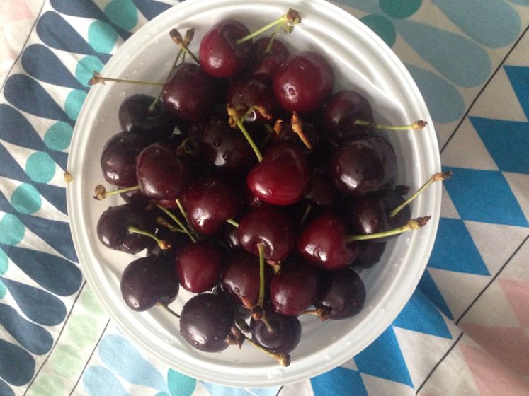 И снова вкуснота 😋 🍒🍒🍒 сладкая мммм