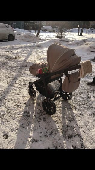Продаю коляску 3 в