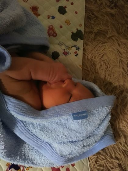 Сегодня нам месяц❤?