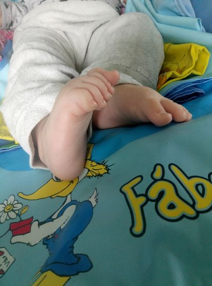У дочи пальчики часто